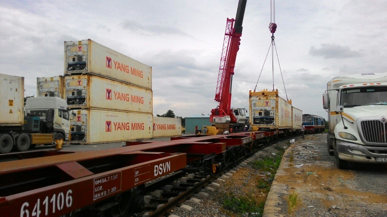 vận chuyển container lạnh bằng đường sắt - Dương Minh logistics